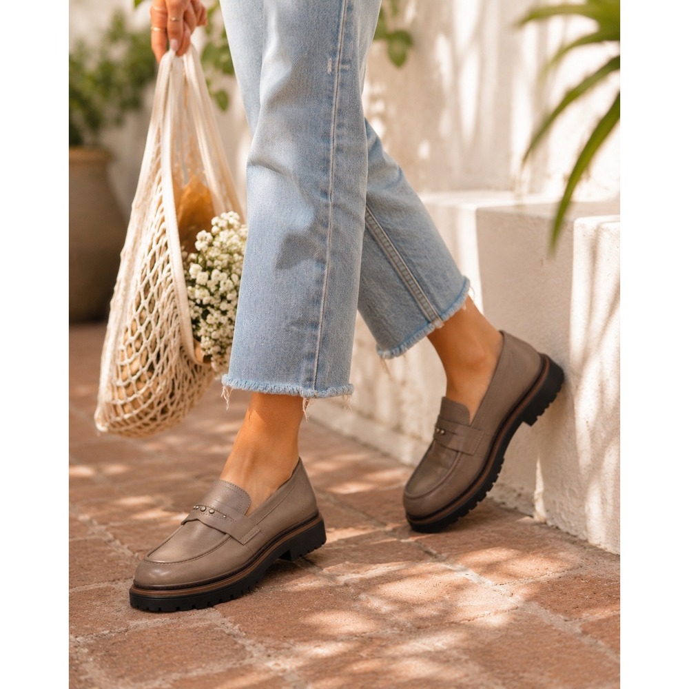 NEW Miz Mooz DAMIAN 39 Leather‎ Loafers Platform Lug STUDDED CHUNKY TAUPE 8.5-9